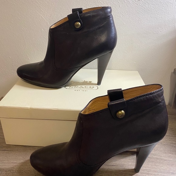 COACH Authentic Leather Ankle Boots - Picture 9 of 9